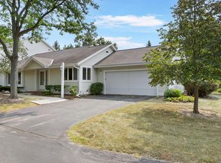 136 Harrogate Dr, Waukesha, WI 53188