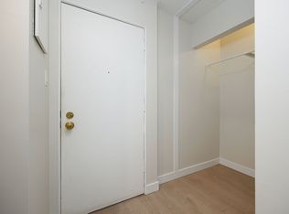 225 3rd St W #206, North Vancouver, BC