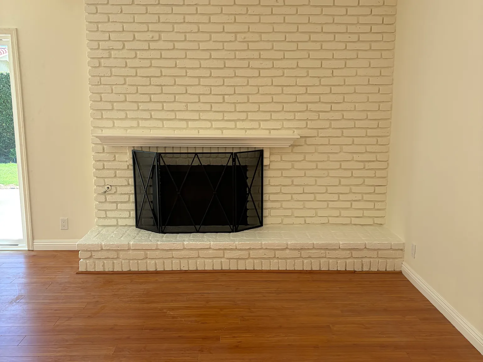 3 bed, 1550 sqft, $5,000 — Photo 4