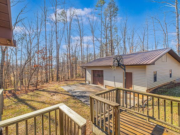 4th image of 311 Pembroke Dr