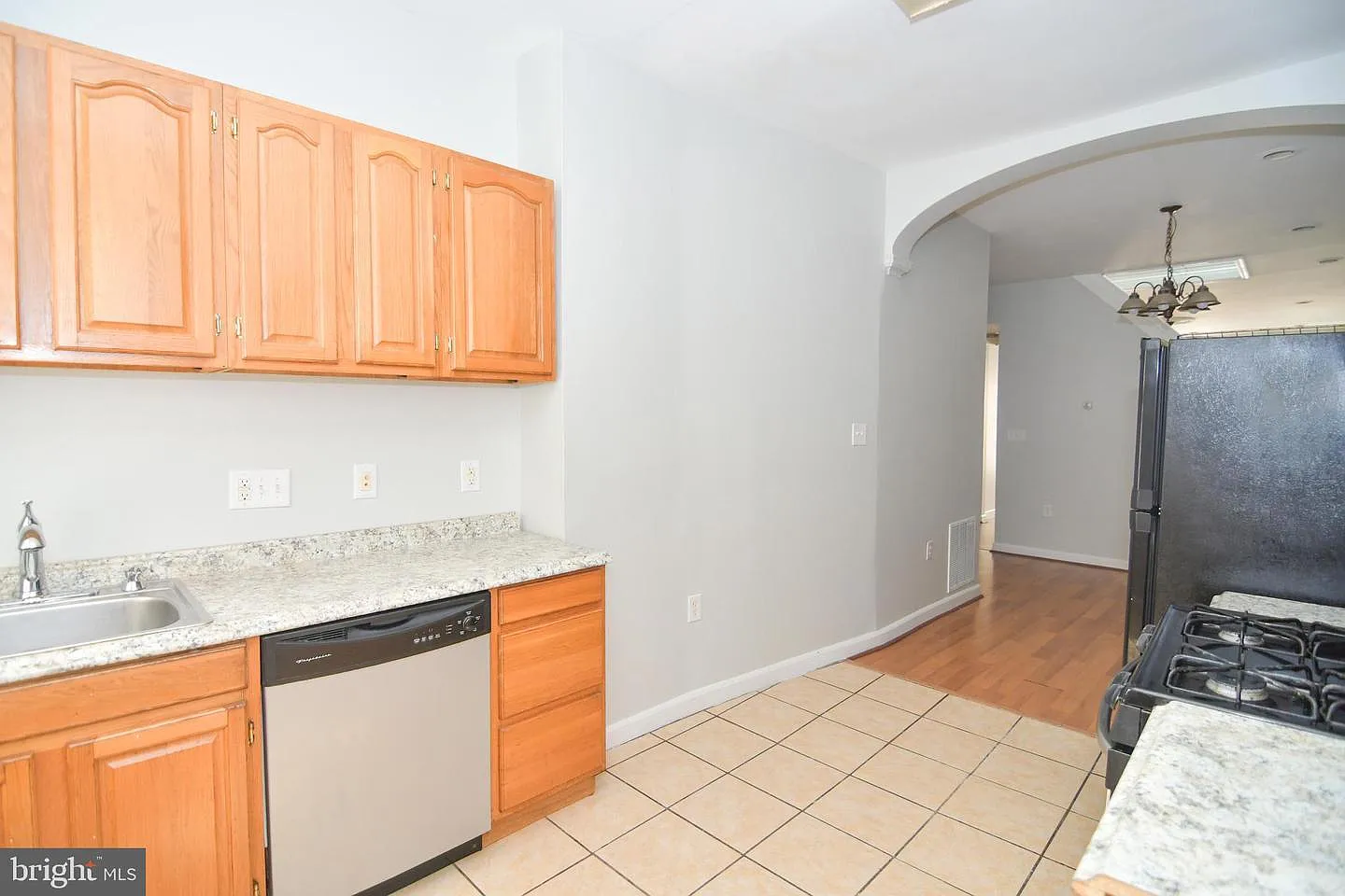 2817 Woodbrook Ave — Photo 4