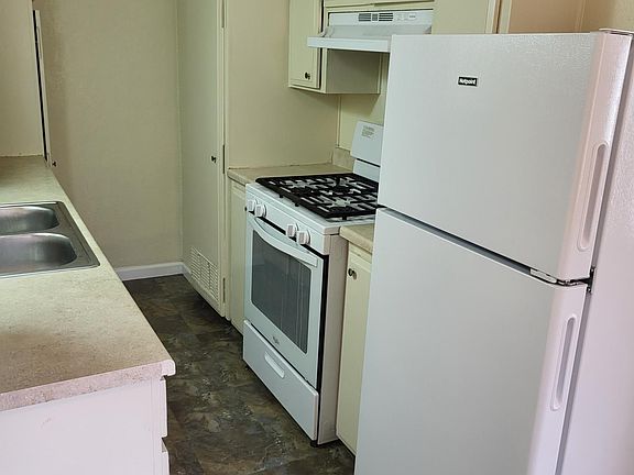 3rd image of 609 N Freeman St #C
