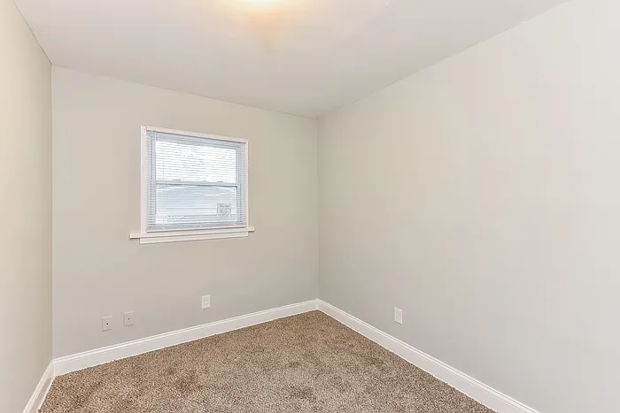 2023 Akron Dr SE — Photo 10