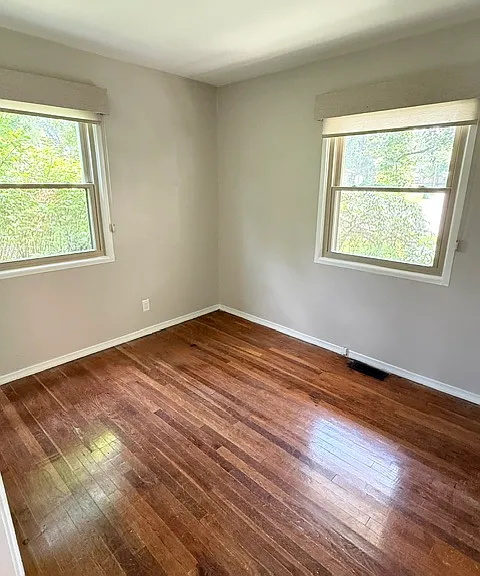 222 Westlea Dr — Photo 16
