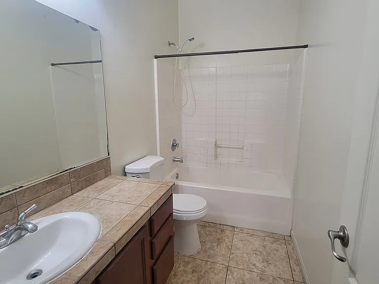 8211 Slider Dr — Photo 15