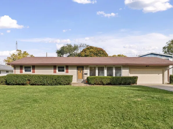 1705 Gleason Dr, Rantoul, IL 61866
