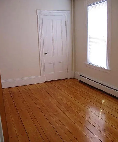547 Broadway #4 — Photo 9
