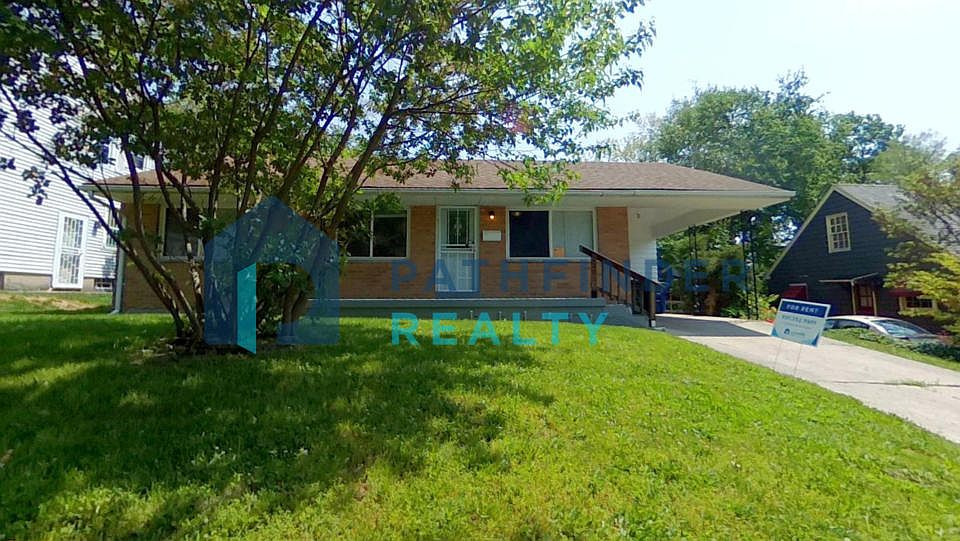 1st image of 220 Valleyview Dr
