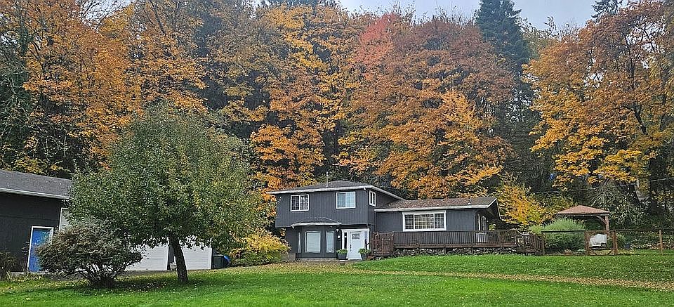 2nd image of 5252 Pacific Way