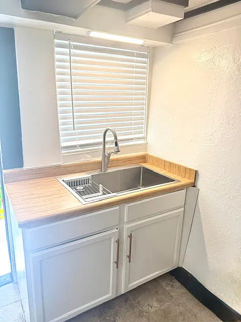 2 bed, 1200 sqft, $1,900 — Photo 3