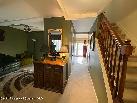 3rd image of 32 Briarwood Way