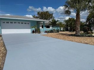 10408 Sandpiper Rd W, Bradenton, FL 34209