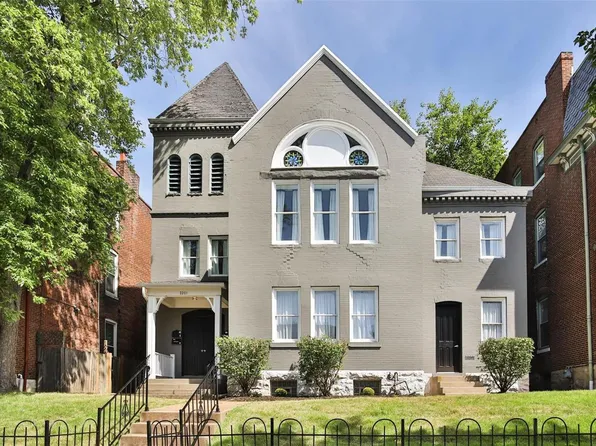 2201 Sidney St, Saint Louis, MO 63104