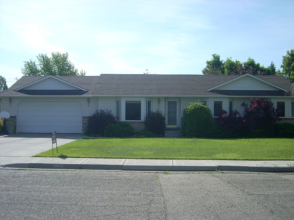 1st image of 361 Delbert Dr