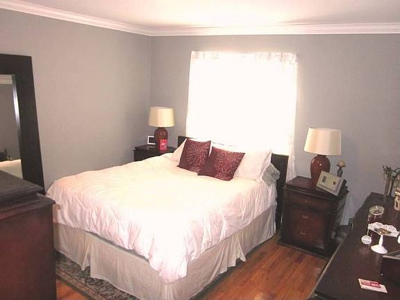 4th image of 283 Wickshire Dr