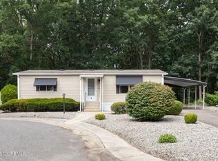 3 Warner Way, Toms River, NJ 08755
