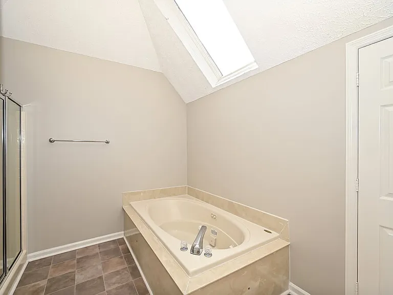 6005 Bradford Hills Dr — Photo 13