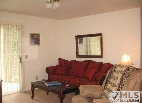 5th image of 470 S Main St Unit 105