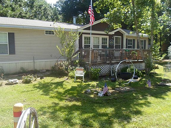 2004 DW IN GREAT GATED WATERFRONT SUBDIVISION