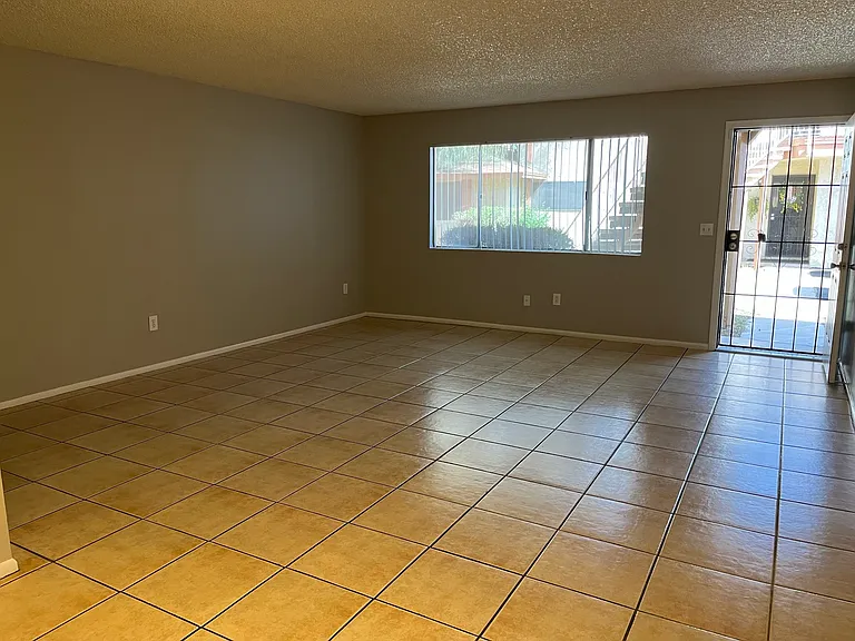 3357 W Harmont Dr #2 — Photo 3
