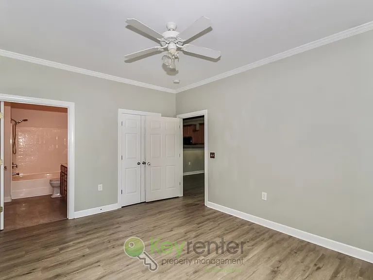 5006 Carleton Dr #135 — Photo 11