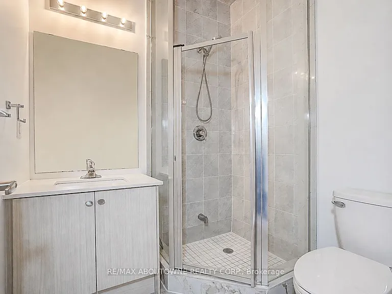 52 Saintfield Dr — Photo 35