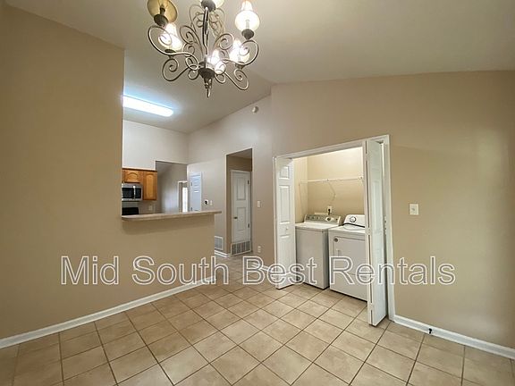 3rd image of 2505 Boxford Ln