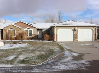 140 Pebble Ln, Torrington, WY 82240