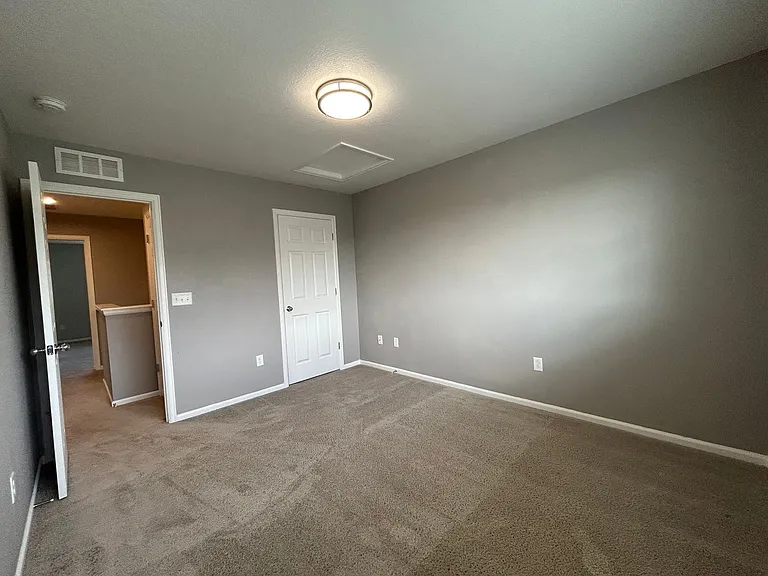 215 Jackson Dr — Photo 31
