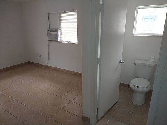 3rd image of 5628 9th Ave
