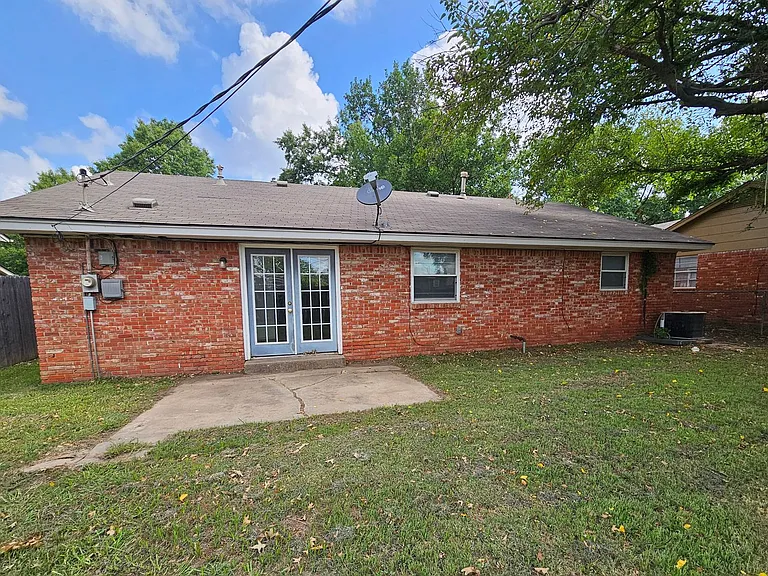 993 Barkley Cir — Photo 12