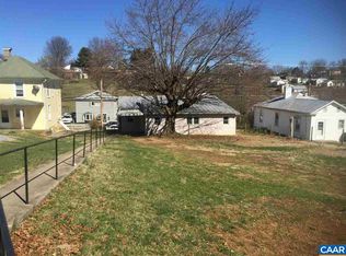 1744 W Beverley St, Staunton, VA 24401