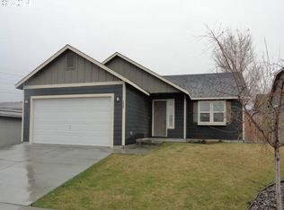 430 Dark Canyon Ave, Umatilla, OR 97882