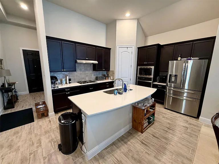 6804 Covina Ln — Photo 5