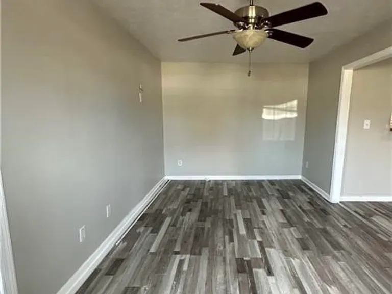 824 Fresno Dr — Photo 6