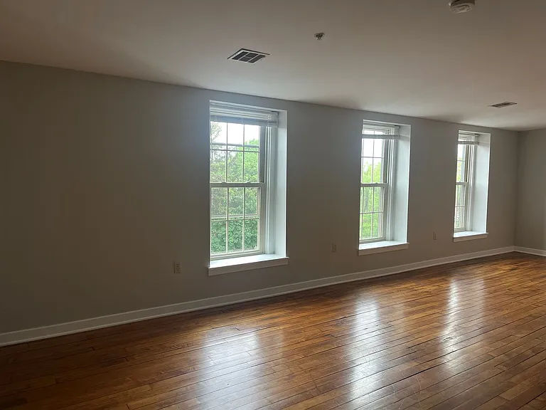 Welcome to Rosenwald Apartments - From Studios to 2 bedrooms Located in Downtown Lancaster! — Photo 17