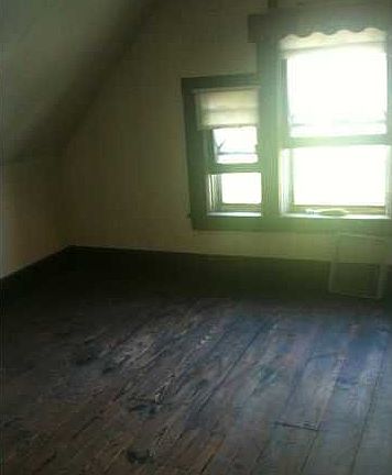 5th image of 76 Coursen Pl