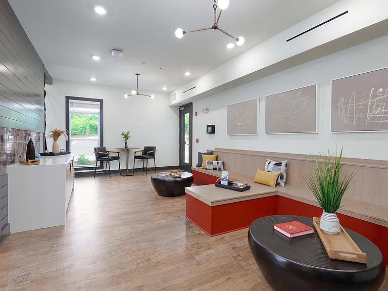 The Flats at Laurel & Pine — Photo 36