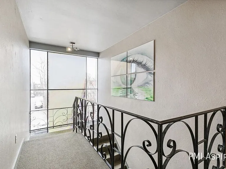 59 N Ogden St #10 — Photo 24