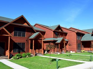 8 Rocky Point Cir #E4, Inlet, NY 13360