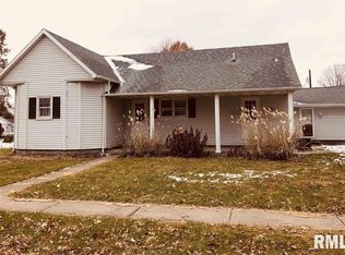 306 N East St, Farmersville, IL 62533