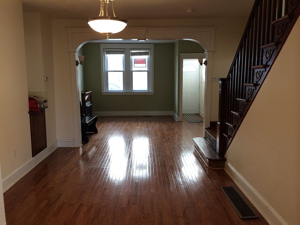 2nd image of 4524 Ritchie St