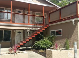 1083-D Tijuana Ct, Santa Rosa, CA 95401