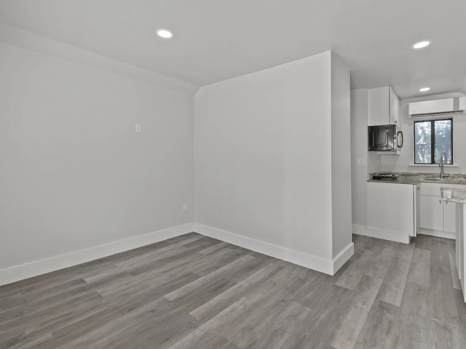 620 Sudderth Drive - 4 — Photo 3