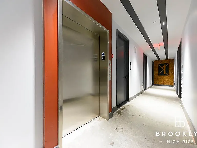 1461 Gates Ave #1F — Photo 12