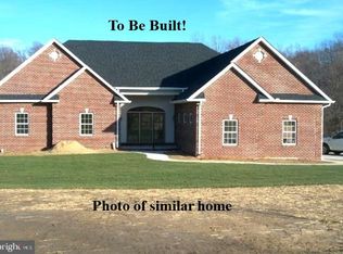 961 Alameda Dr, Huntingtown, MD 20639