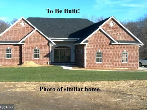 961 Alameda Dr, Huntingtown, MD 20639