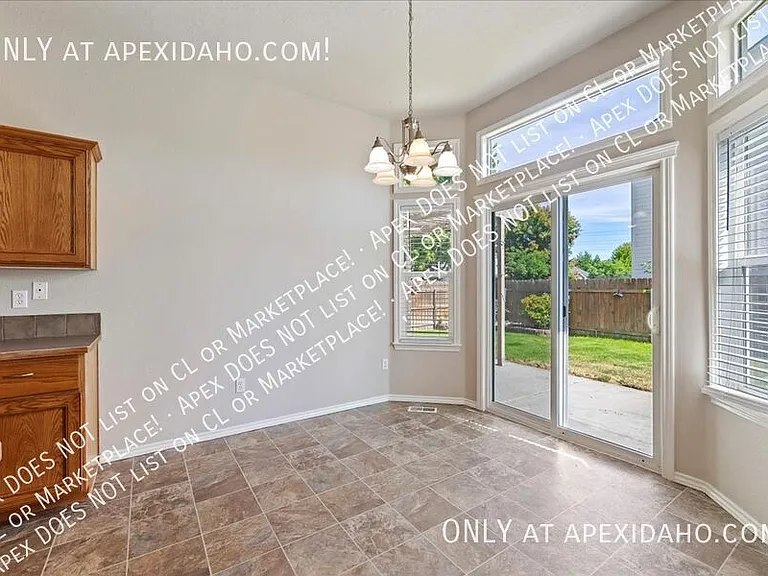 1899 W Apgar Creek Dr — Photo 7