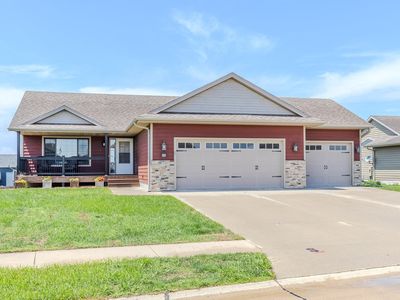 3714 Keystone Cir, Spirit Lake, IA, 51360