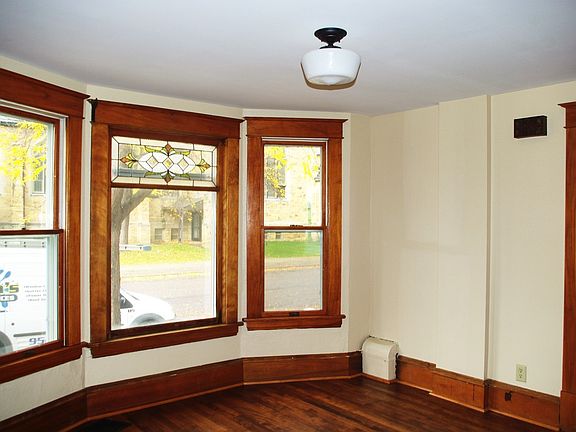 2nd image of 514 View St